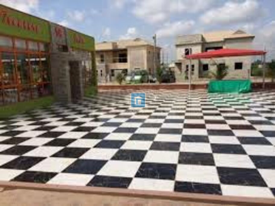 Land at Redemption Camp Ogun Hutbay