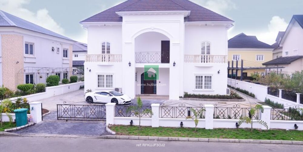 5 Bedroom Mansion For sale at Lekki, Lagos Hutbay