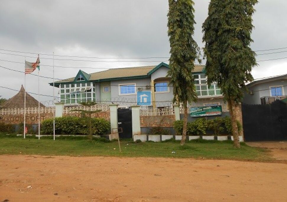 Hotel at Akute Ogun Hutbay