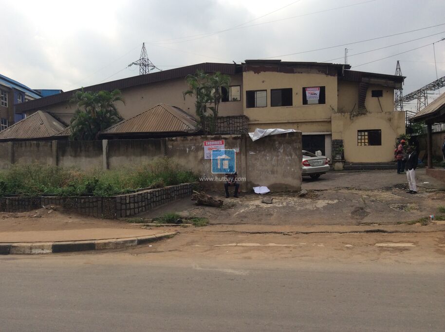 8 Bedroom Semi detached at Maryland Lagos Hutbay