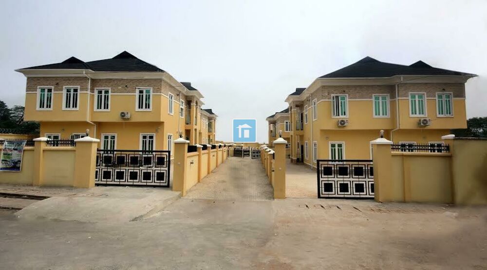 5 Bedroom Detached at Maryland Lagos Hutbay