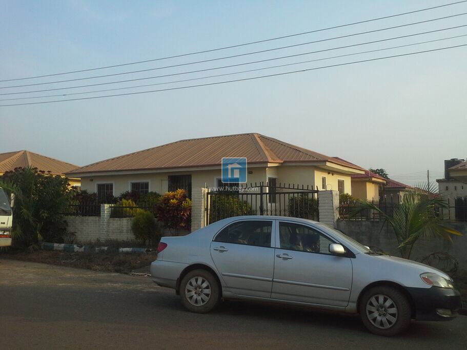 3 Bedroom Flat at Akure Ondo Hutbay