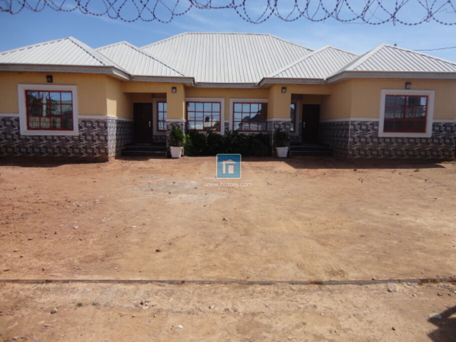 4 Bedroom Semi detached at Jos Plateau Hutbay
