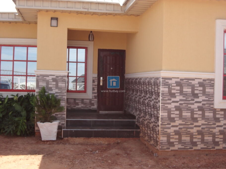 4 Bedroom Semi detached at Jos Plateau Hutbay