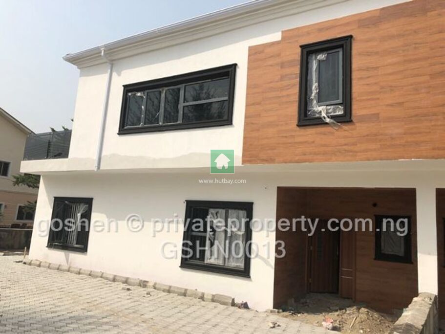 4 Bedroom Duplex For sale at Lekki, Lagos Hutbay