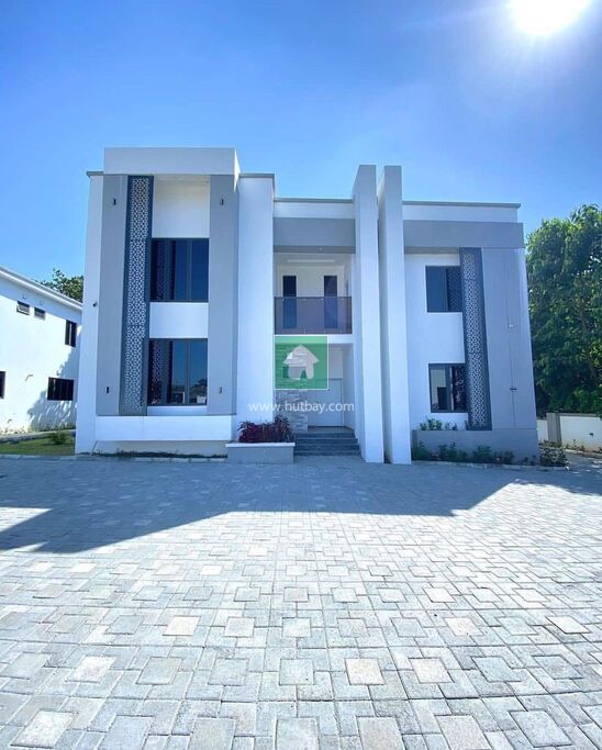 2 Bedroom House For rent at Wuse 2, Abuja Hutbay