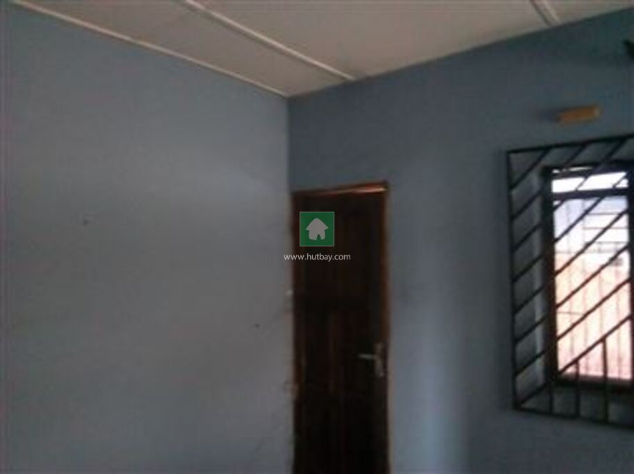 8 Bedroom Duplex For sale at Port Harcourt, Rivers Hutbay