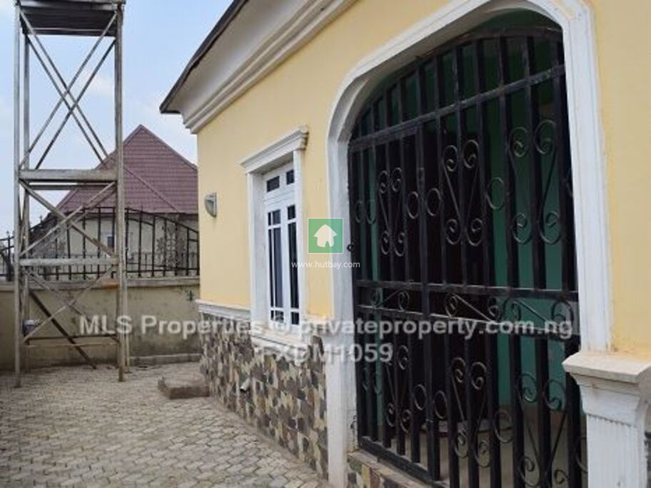 3 Bedroom Bungalow For sale at Abuja Phase 4, Abuja Hutbay