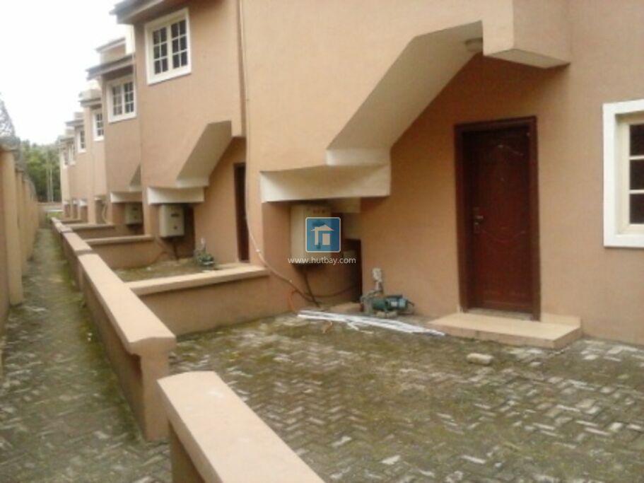4 Bedroom Town house at Ikeja Gra Lagos Hutbay