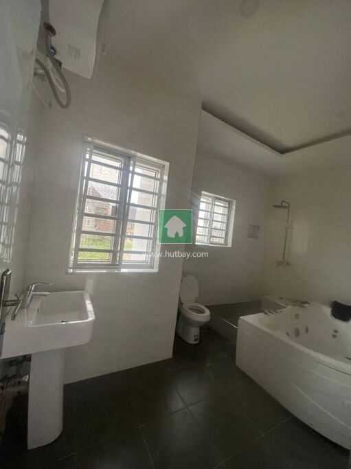 4 Bedroom Flat Apartment For rent at Ayobo, Lagos Hutbay