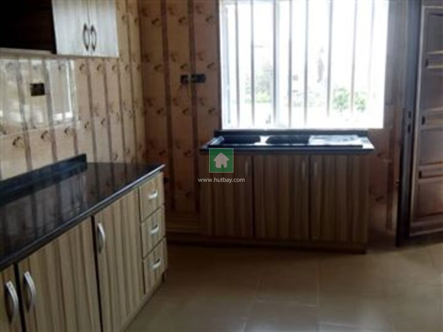 3 Bedroom Flat Apartment For rent at Lekki, Lagos Hutbay