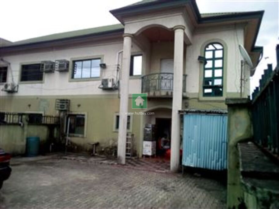 9 Bedroom Duplex For sale at Port Harcourt, Rivers Hutbay