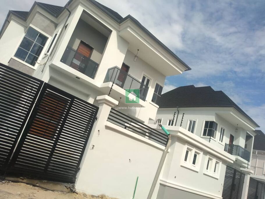 5 Bedroom Duplex For sale at Lekki, Lagos 5 Bedroom Duplex For sale at Lekki, Lagos