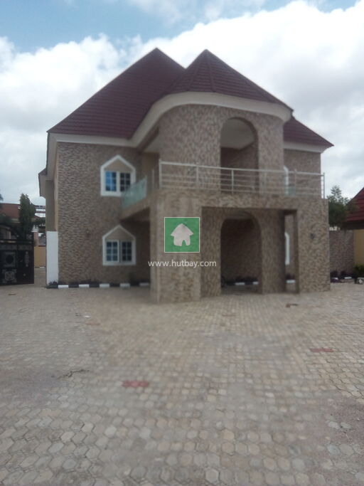 6 Bedroom Duplex For rent at Kaduna, Kaduna Hutbay