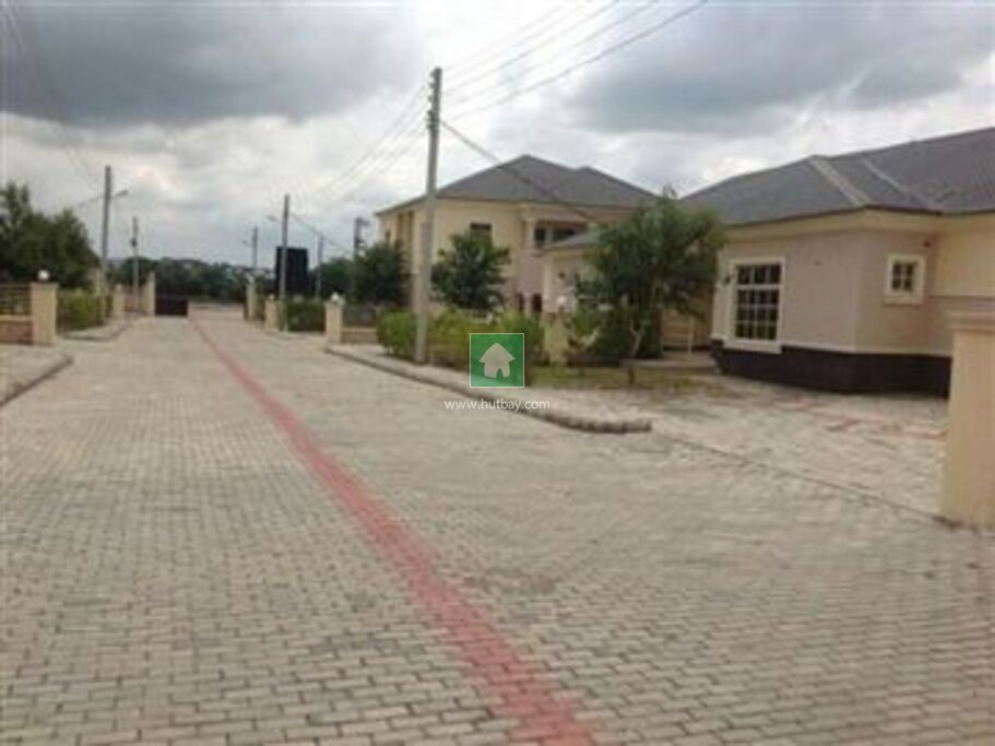 3 Bedroom Detached For sale at Abuja Phase 1, Abuja Hutbay