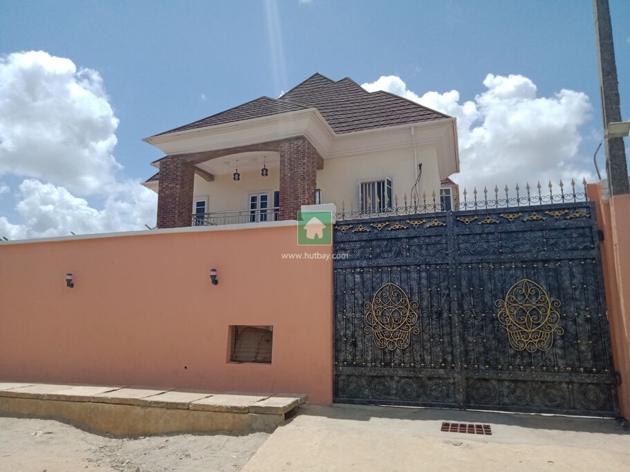 2 Bedroom House For rent at Okota, Lagos Hutbay