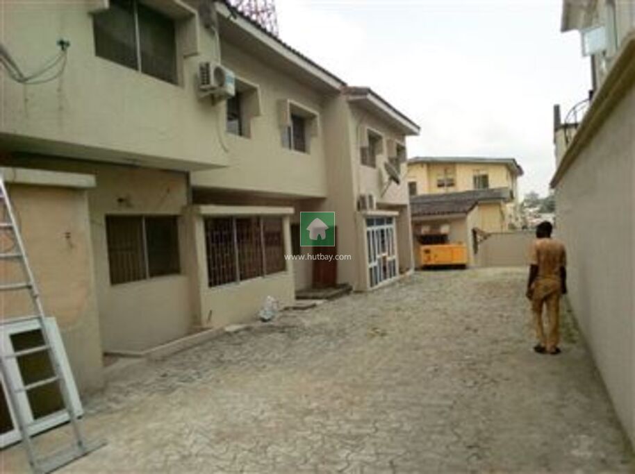 3-bedroom-house-for-rent-at-ikeja-lagos-hutbay