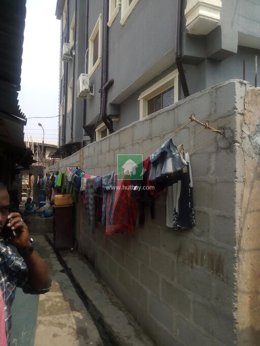 6 Bedroom Bungalow For sale at Ebute Metta, Lagos Hutbay